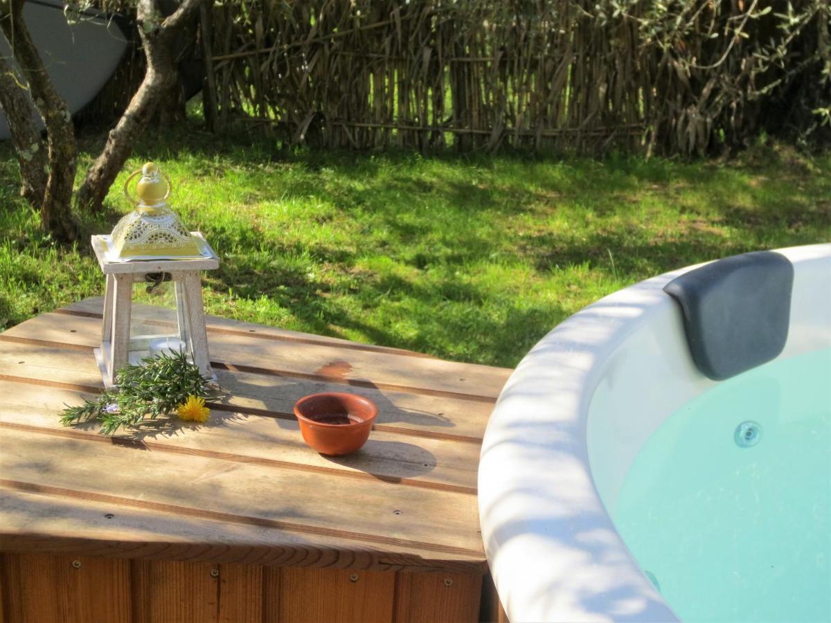2 Cuori E 1 Yurta Glamping In Tuscany - Adults Only Asciano Exterior photo