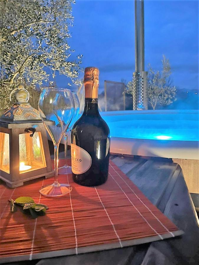 2 Cuori E 1 Yurta Glamping In Tuscany - Adults Only Asciano Exterior photo