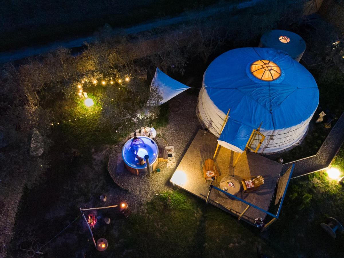 2 Cuori E 1 Yurta Glamping In Tuscany - Adults Only Asciano Exterior photo